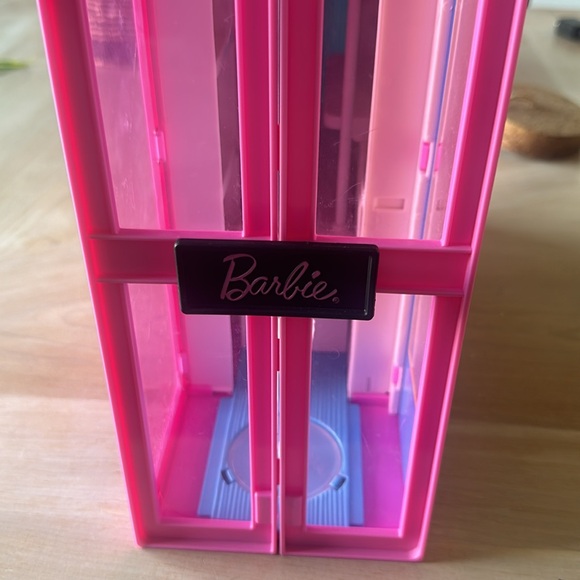 2019 Barbie Mattel Pink Folding Dream Closet Wardrobe Carry Case USED - Picture 9 of 10